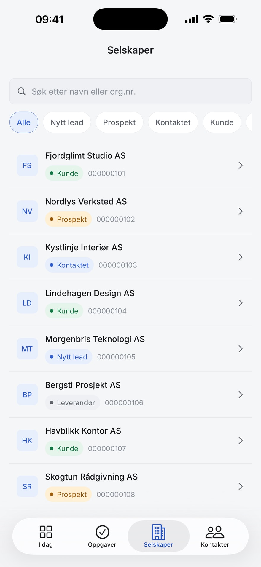 Aventra-mobilappen under utvikling: selskapsoversikten med kunder, prospekter og søk.